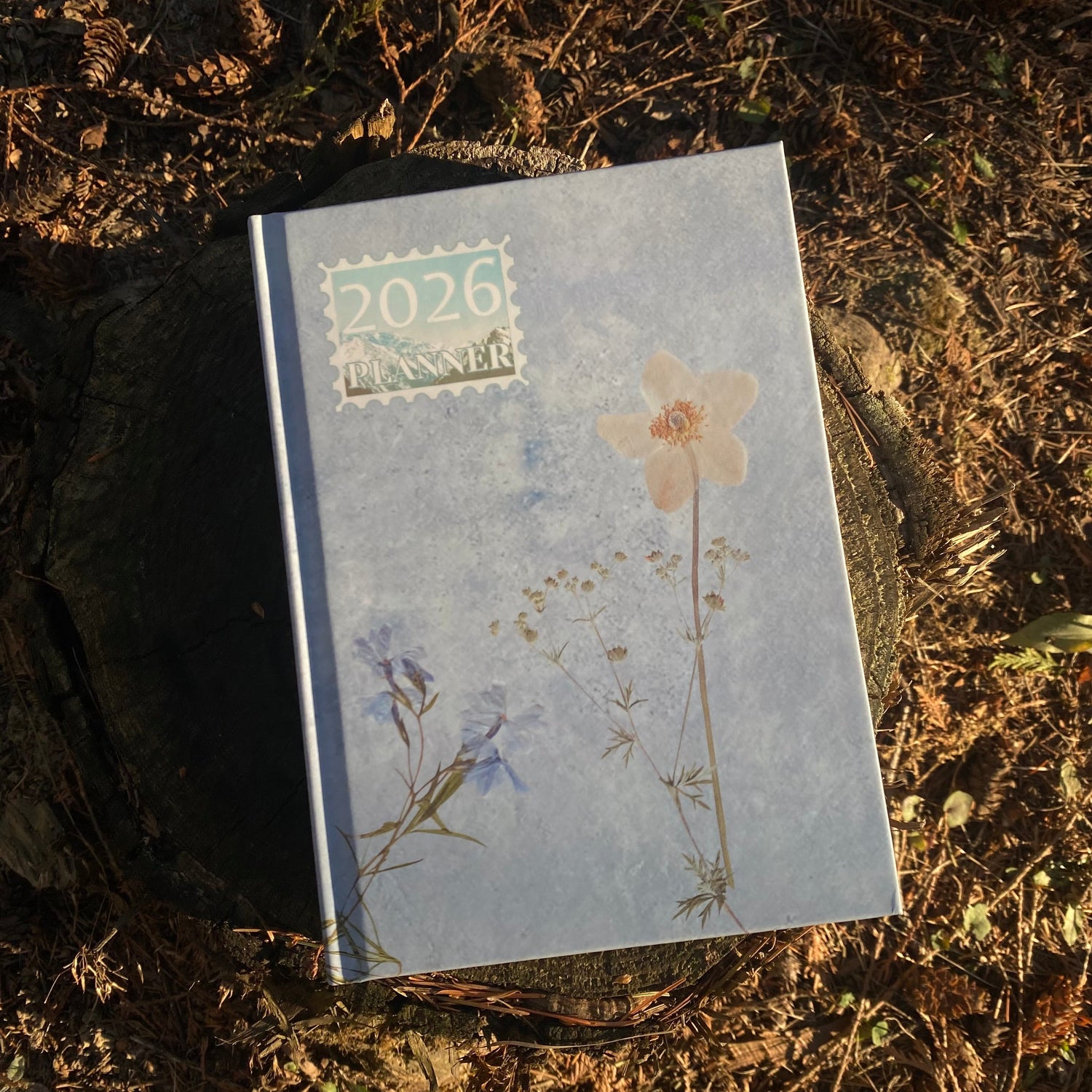 2026 planner with floral design on a natural background